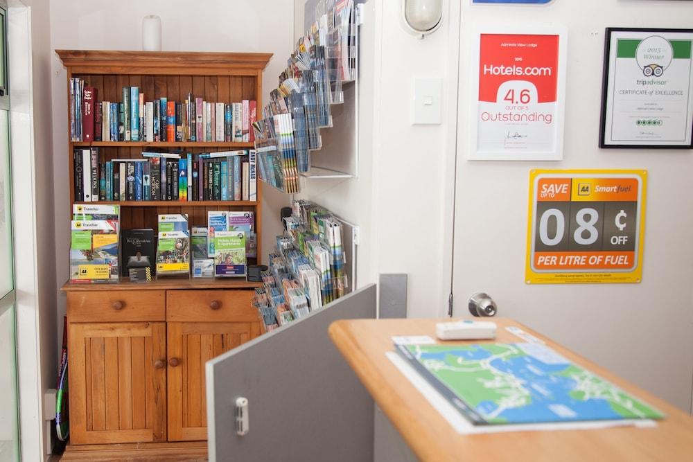Asure Admirals View Motel Paihia Eksteriør bilde