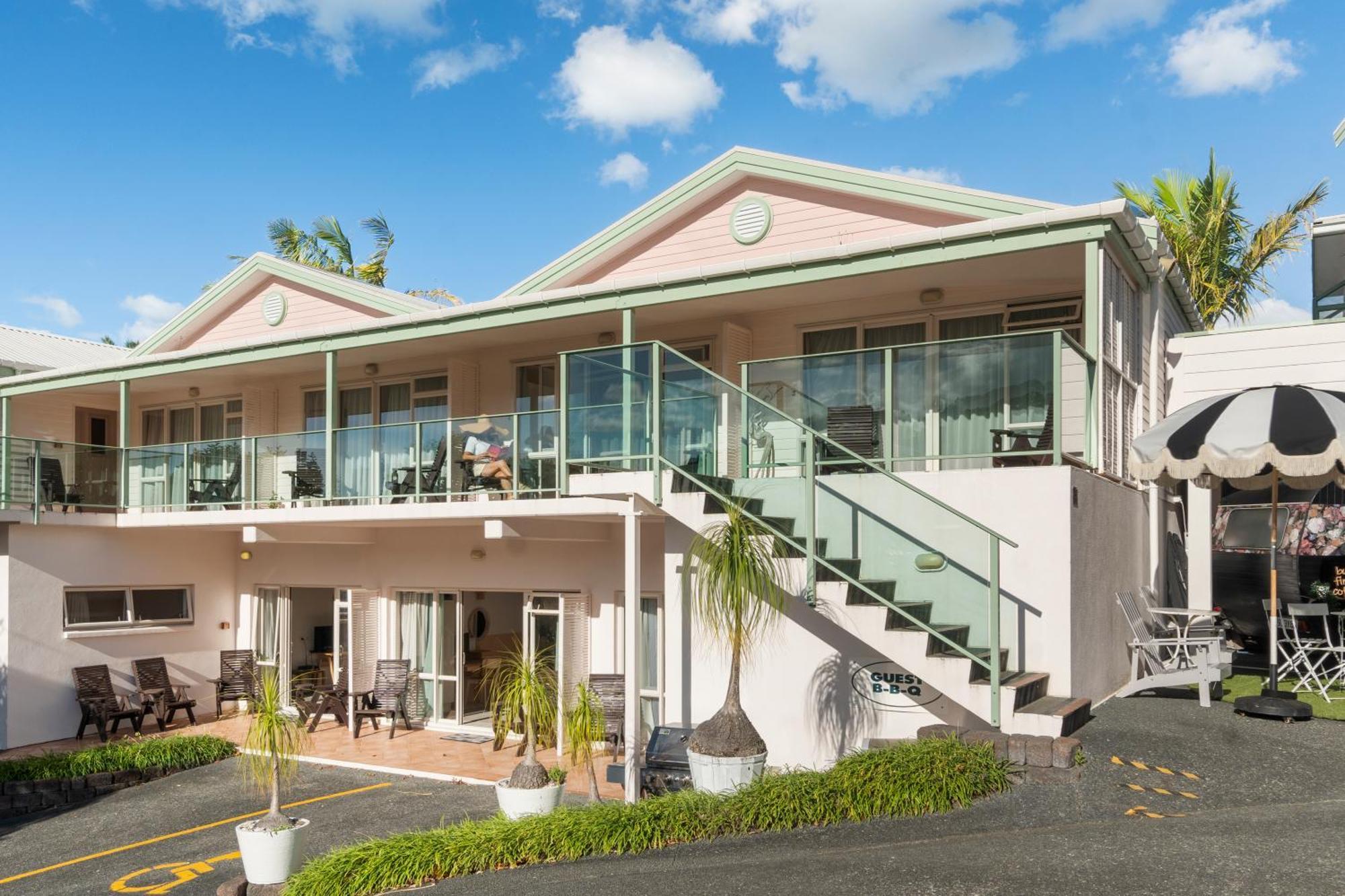 Asure Admirals View Motel Paihia Eksteriør bilde